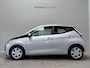 Toyota Aygo 1.0 VVT-i x-play / Automaat / Nieuwstaat! / Lage KM NAP / NL Auto / 2e Eig / 4 Seizoensbanden