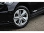 Skoda Enyaq iV 80 Loft // 99% SoH | Dealeronderhouden, 1e eigenaar | Warmtepomp | Camera | Sfeerverlichting | Adap. cruise control | Stoel- + stuurwielverwarming | CarPlay & Android Auto