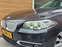 BMW 5-Serie 520i Luxury Edition Comfortstoelen Trekhaak Leer