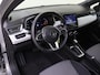 Renault Clio 1.6 E-Tech Hybrid 140 Limited | airco automatisch | Apple Carplay/Android | cruise control | LED koplampen | lederen bekleding | lichtmetalen velgen 17"| navigatiesysteem full map | rijstrooksensor met correctie | voorstoelen verwarmd |