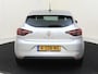 Renault Clio 1.6 E-Tech Hybrid 140 Limited | airco automatisch | Apple Carplay/Android | cruise control | LED koplampen | lederen bekleding | lichtmetalen velgen 17"| navigatiesysteem full map | rijstrooksensor met correctie | voorstoelen verwarmd |