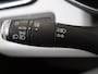 Renault Clio 1.6 E-Tech Hybrid 140 Limited | airco automatisch | Apple Carplay/Android | cruise control | LED koplampen | lederen bekleding | lichtmetalen velgen 17"| navigatiesysteem full map | rijstrooksensor met correctie | voorstoelen verwarmd |