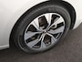 Renault Clio 1.6 E-Tech Hybrid 140 Limited | airco automatisch | Apple Carplay/Android | cruise control | LED koplampen | lederen bekleding | lichtmetalen velgen 17"| navigatiesysteem full map | rijstrooksensor met correctie | voorstoelen verwarmd |