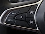Renault Clio 1.6 E-Tech Hybrid 140 Limited | airco automatisch | Apple Carplay/Android | cruise control | LED koplampen | lederen bekleding | lichtmetalen velgen 17"| navigatiesysteem full map | rijstrooksensor met correctie | voorstoelen verwarmd |