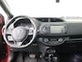 Toyota Yaris 1.5 Hybrid Premium | Dealeronderhouden | Panoramadak | Stoelverwarming | Climate Control | Cruise Control | Achteruitrijcamera | Armsteun | Bluetooth |