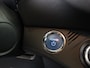 Toyota Yaris 1.5 Hybrid Premium | Dealeronderhouden | Panoramadak | Stoelverwarming | Climate Control | Cruise Control | Achteruitrijcamera | Armsteun | Bluetooth |