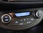 Toyota Yaris 1.5 Hybrid Premium | Dealeronderhouden | Panoramadak | Stoelverwarming | Climate Control | Cruise Control | Achteruitrijcamera | Armsteun | Bluetooth |