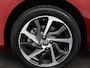 Toyota Yaris 1.5 Hybrid Premium | Dealeronderhouden | Panoramadak | Stoelverwarming | Climate Control | Cruise Control | Achteruitrijcamera | Armsteun | Bluetooth |