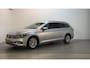 Volkswagen Passat 1.5 TSI 150pk DSG Business Trekhaak Navigatie App-Connect App-Connect DAB+