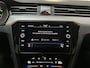 Volkswagen Passat 1.5 TSI 150pk DSG Business Trekhaak Navigatie App-Connect App-Connect DAB+