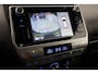Toyota Land Cruiser 7 pers. 2.8 D-4D Executive | Panoramadak | Trekhaak | Treeplanken | Stoel-/achterbankverwarming | Stoelventilatie | Leder | Rear Seat Entertainment | Dodehoek detectie | JBL