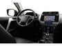 Toyota Land Cruiser 7 pers. 2.8 D-4D Executive | Panoramadak | Trekhaak | Treeplanken | Stoel-/achterbankverwarming | Stoelventilatie | Leder | Rear Seat Entertainment | Dodehoek detectie | JBL