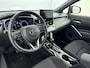 Toyota Corolla Cross Hybrid 140 Style | Dodehoek detectie | Stoel-/stuurverwarming | Apple Carplay / Android Auto | Parkeersensoren voor/achter | Adaptive Cruise | Clima | Camera | 18 inch