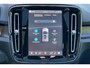Volvo EX40 Single Motor Extended Range Ultra 82 kWh | Panoramadak | Elektrisch verstelbare voorstoelen met geheugenfunctie | Verwarmbare voorstoelen en stuurwiel | Extra getint glas | Warmtepomp | Premium audio by Harman Kardon | 360 graden camera | Adaptieve cruise control | 19 inch. lichtmetalen velgen