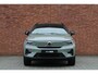 Volvo EX40 Single Motor Extended Range Ultra 82 kWh | Panoramadak | Elektrisch verstelbare voorstoelen met geheugenfunctie | Verwarmbare voorstoelen en stuurwiel | Extra getint glas | Warmtepomp | Premium audio by Harman Kardon | 360 graden camera | Adaptieve cruise control | 19 inch. lichtmetalen velgen