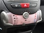 Toyota Aygo 1.0-12V Aspiration Red Automaat | volledig onderhouden | Half lederen bekleding | Airco | elektrische ramen | Velgen