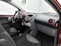 Toyota Aygo 1.0-12V Aspiration Red Automaat | volledig onderhouden | Half lederen bekleding | Airco | elektrische ramen | Velgen