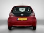 Toyota Aygo 1.0-12V Aspiration Red Automaat | volledig onderhouden | Half lederen bekleding | Airco | elektrische ramen | Velgen