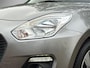 Suzuki Swift 1.2 Select Smart Hybrid | Apple carplay | Stoelverwarming | Camera | Lichtmetalen Velgen | Airco | Metallic lak | Uniek lage km-stand!! |