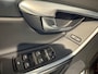 Volvo XC60 2.4 D5 momentum trekhaak adaptive cruise winterpakket navi 18 inch