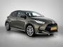 Toyota Yaris 1.5 Hybrid 130 Executive | BTW voertuig | Dodehoek detectie | Stoel+stuurverwarming | Parkeersensoren Voor+achter | Climate Control | Cruise Control Adaptive | Apple CarPlay/Android auto | Draadloze telefoonlader |