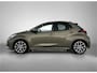 Toyota Yaris 1.5 Hybrid 130 Executive | BTW voertuig | Dodehoek detectie | Stoel+stuurverwarming | Parkeersensoren Voor+achter | Climate Control | Cruise Control Adaptive | Apple CarPlay/Android auto | Draadloze telefoonlader |