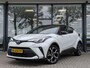 Toyota C-HR / C-HR+ 2.0 Hybrid Style Bi-Tone | Stoel- & stuurverwarming | Trekhaak | PDC | BSM | Camera | Keyless | Carplay