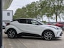 Toyota C-HR / C-HR+ 2.0 Hybrid Style Bi-Tone | Stoel- & stuurverwarming | Trekhaak | PDC | BSM | Camera | Keyless | Carplay