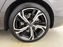 Volvo V60 T6 Recharge Ultra Dark | 19" | Trekhaak | 360 Camera | Getint Glas | Elektr. verst. Sportstoelen | Panoramadak | Harman Kardon| Head-Up | Full LED