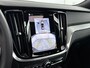 Volvo V60 T6 Recharge Ultra Dark | 19" | Trekhaak | 360 Camera | Getint Glas | Elektr. verst. Sportstoelen | Panoramadak | Harman Kardon| Head-Up | Full LED