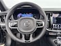 Volvo V60 T6 Recharge Ultra Dark | 19" | Trekhaak | 360 Camera | Getint Glas | Elektr. verst. Sportstoelen | Panoramadak | Harman Kardon| Head-Up | Full LED