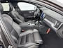 Volvo V60 T6 Recharge Ultra Dark | 19" | Trekhaak | 360 Camera | Getint Glas | Elektr. verst. Sportstoelen | Panoramadak | Harman Kardon| Head-Up | Full LED