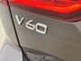 Volvo V60 T6 Recharge Ultra Dark | 19" | Trekhaak | 360 Camera | Getint Glas | Elektr. verst. Sportstoelen | Panoramadak | Harman Kardon| Head-Up | Full LED