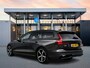 Volvo V60 T6 Recharge Ultra Dark | 19" | Trekhaak | 360 Camera | Getint Glas | Elektr. verst. Sportstoelen | Panoramadak | Harman Kardon| Head-Up | Full LED