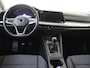 Volkswagen Golf Variant 1.0 TSI Life | Adaptieve cruise control | Navigatie | Parkeersensoren voor en achter | Sfeerverlichting | Lane assist | Carplay |