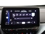 Volkswagen ID.4 Pro 77 kWh | SoH 91% | Adaptieve cruise control | Navigatie | Stoel- en stuurwielverwarming | Parkeersensoren voor en achter | Lane assist | Carplay |
