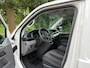Volkswagen Transporter 2.0 TDI L1H1|110PK|airco|cruise|bluetooth|trekhaak|parkeersensoren achter|imperiaal|drie zitplaatsen|EURO6.