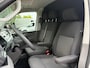 Volkswagen Transporter 2.0 TDI L1H1|110PK|airco|cruise|bluetooth|trekhaak|parkeersensoren achter|imperiaal|drie zitplaatsen|EURO6.