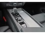 Volvo XC60 T6 Recharge AWD Plus Dark - Panorama/schuifdak - IntelliSafe Assist & Surround - 360º Camera - Verwarmde voorstoelen, stuur & achterbank - Parkeersensoren voor & achter - Elektr. bedienb. voorstoelen met geheugen - Draadloze tel. lader - Inklapbare trekhaak - 19' LMV