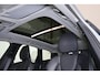 Volvo XC60 T6 Recharge AWD Plus Dark - Panorama/schuifdak - IntelliSafe Assist & Surround - 360º Camera - Verwarmde voorstoelen, stuur & achterbank - Parkeersensoren voor & achter - Elektr. bedienb. voorstoelen met geheugen - Draadloze tel. lader - Inklapbare trekhaak - 19' LMV