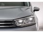 Volkswagen Touran 1.4 TSI Highline R-line, 7-Persoons, Trekhaak, Kinderzitjes!