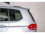Volkswagen Touran 1.4 TSI Highline R-line, 7-Persoons, Trekhaak, Kinderzitjes!