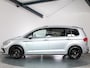 Volkswagen Touran 1.4 TSI Highline R-line, 7-Persoons, Trekhaak, Kinderzitjes!