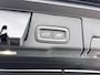Volvo XC60 T8 Recharge Ultra Dark Executive Edition | 22" | Luchtvering | Gelaagd Glas | Geventileerd Nappa | Massagestoelen | Bowers & Wilkins | Panoramadak | Head-Up | 360 Camera | Elektr. verst. Stoelen | BLIS | Stoel/Stuur/Achterbankverwarming