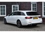 Mercedes-Benz E-klasse 300 e Luxury Line Wij zijn op afspraak geopend! Graag bellen voor uw komst.