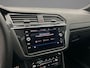 Volkswagen Tiguan R-Line Business 1.5 TSI 150pk DSG Automaat Trekhaak, Panoramadak, Lederen bekleding, Adaptive cruise control, Elektrische achterklep, LED matrix koplampen