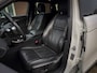 Land Rover Range Rover Evoque 2.0 P200 AWD R-Dynamic - Afn. trekhaak! Verw + elek verstelb stoelen, Stuurverw, Cruise, Navi!