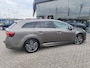 Toyota Avensis Touring Sports 1.8 VVT-i Dynamic Automaat | Trekhaak | Stoelverwarming | Leder