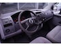 Volkswagen Transporter 2.5 TDI 130 pk 5 Cilinder, Youngtimer Airco 16" LMV, Trekhaak, PDC V+A, 3-Zits, APK 02-2026