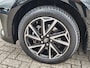 Toyota Yaris 1.5 Hybrid Dynamic | NL Auto | All Season | Keyless Entry & Star